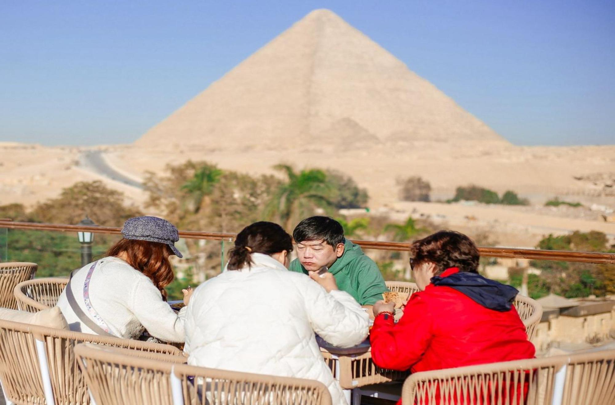 Tree Lounge Pyramids View Inn , Sphinx Giza Kafret el-Gabal Zewnętrze zdjęcie