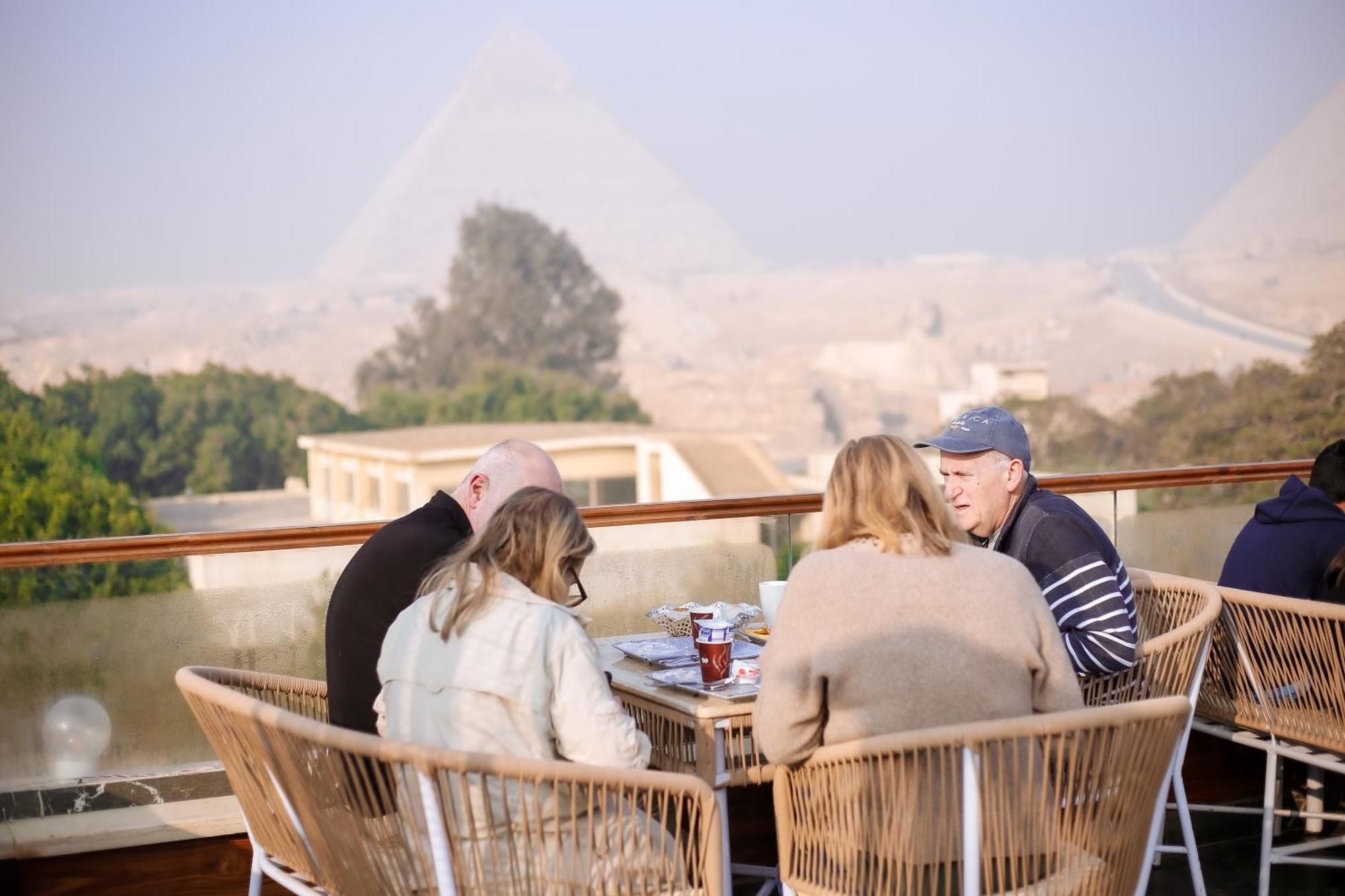Tree Lounge Pyramids View Inn , Sphinx Giza Kafret el-Gabal Zewnętrze zdjęcie
